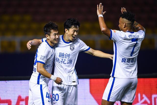 开云体育在线-深度对话谢鹏飞：和武汉有缘分 升华是靠博采众长