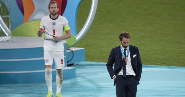 1637647016421068038.jpg harry-kane-od-razu-zdjal-z-szyi-medal-gareth-southgate-nie (1).jpg