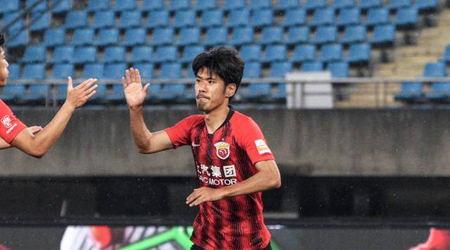 开云体育在线-【中超】吕文君破门土炮5连击 海港5比0大胜大连人